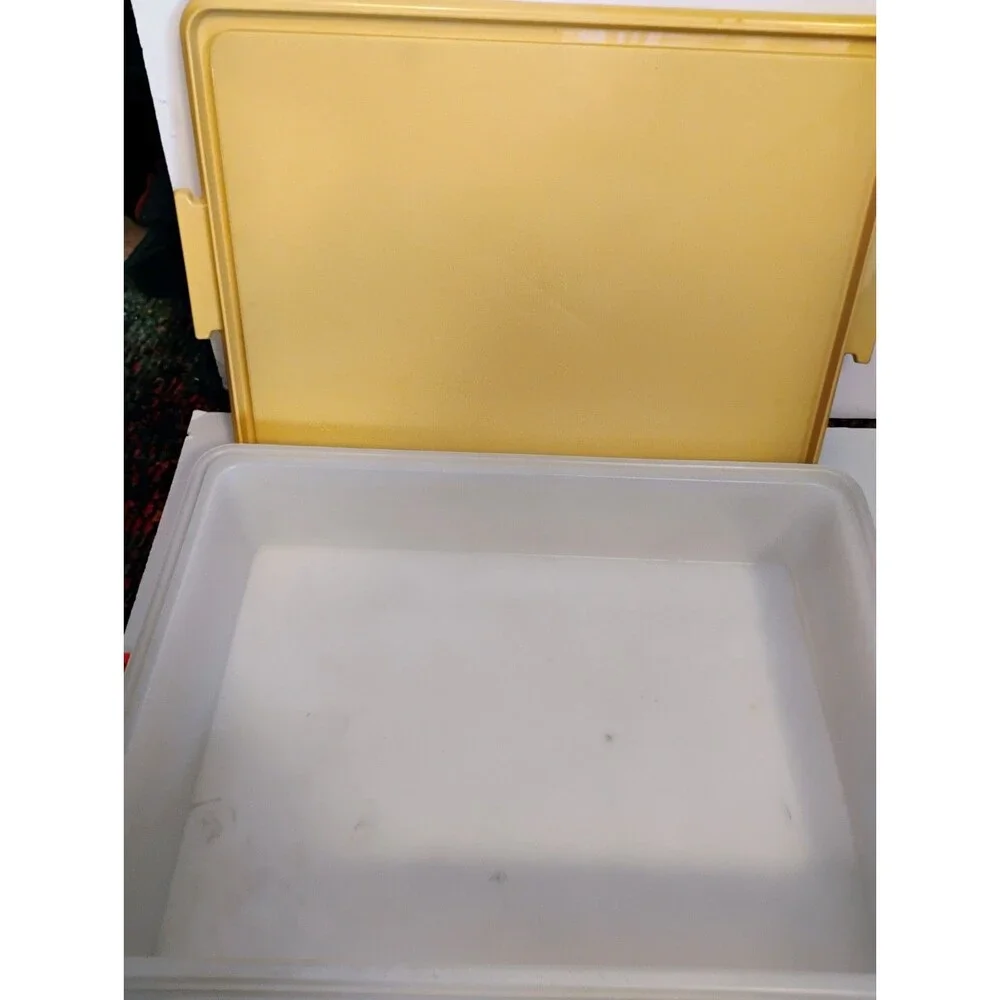Vintage Tupperware Rectangular Sheet Cake Taker Carrier Harvest Gold 9x13 #622